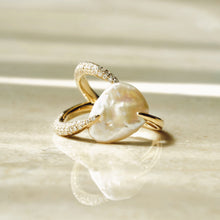 Load image into Gallery viewer, Riviera Perle Nuit Diamond Ring - aviadiamonds