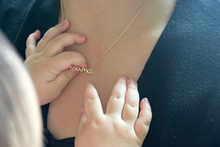 Load image into Gallery viewer, Mama Necklace