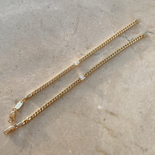 Load image into Gallery viewer, Diamond Curb Chain Gold Bracelet - aviadiamonds