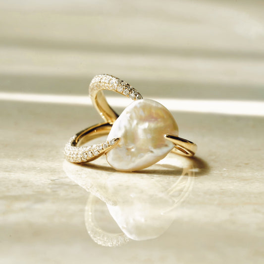 Riviera Perle Nuit Diamond Ring - aviadiamonds